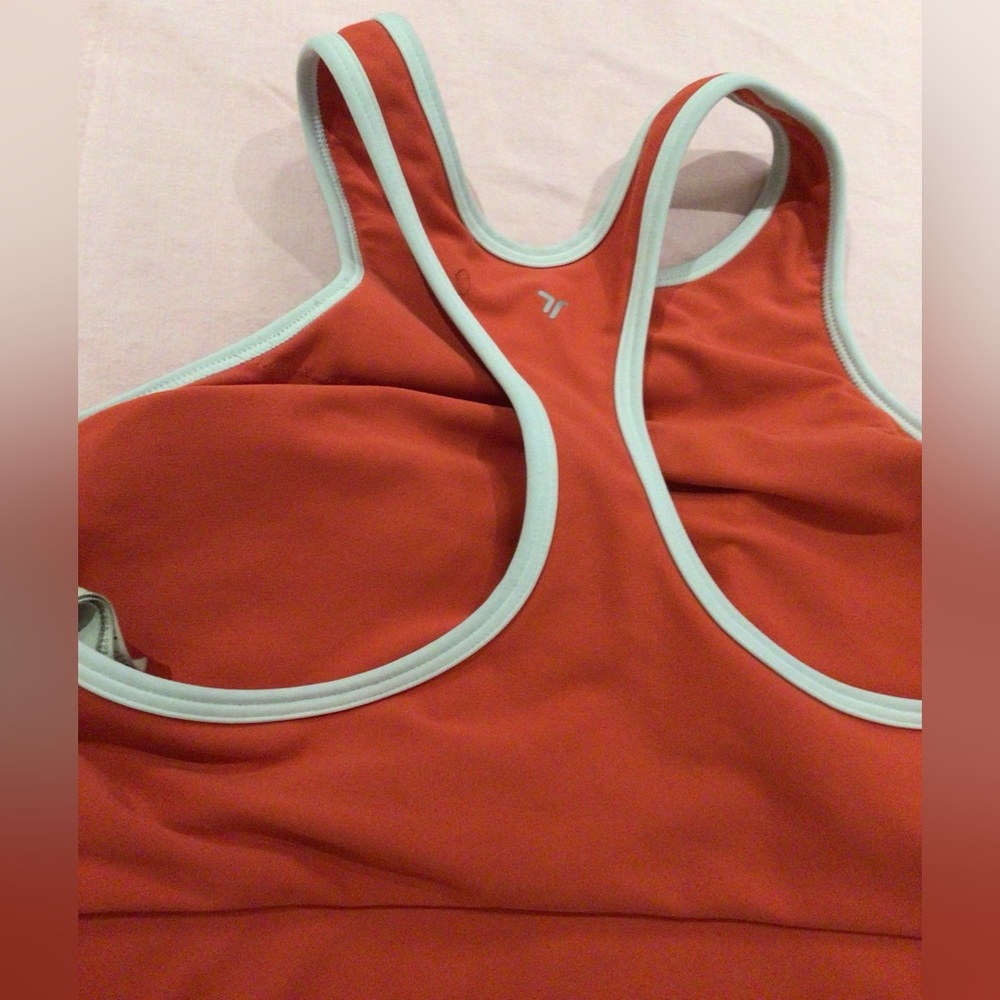 Old Navy Active Powersoft Medium Support Go Dry S… - image 4